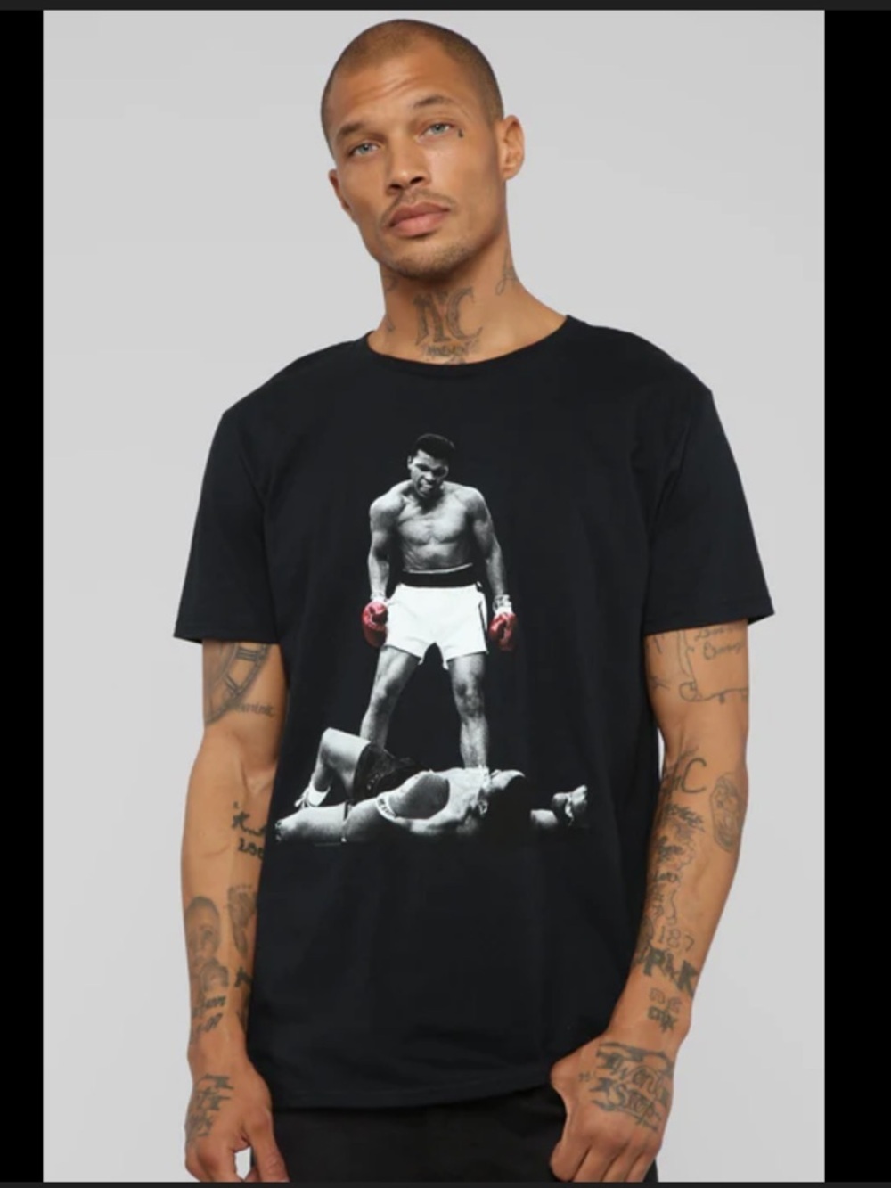 Muhammad Ali Knockout Victory Red Boxing Gloves T-Shirt Men’s Medium – Brand New
